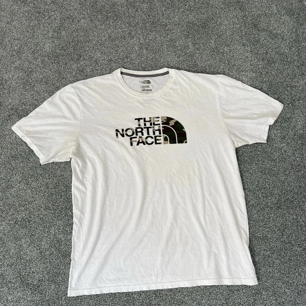 The North Face Camo Logo T Shirt White Short Sleeve Men’s Large